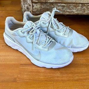 Nike womens size 9.5